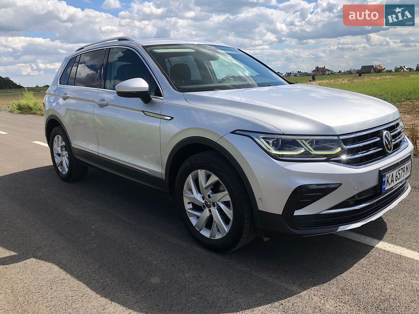 Volkswagen Tiguan 2021 VIN WVGZZZ5NZMW047398 фото оголошення 2 з 12