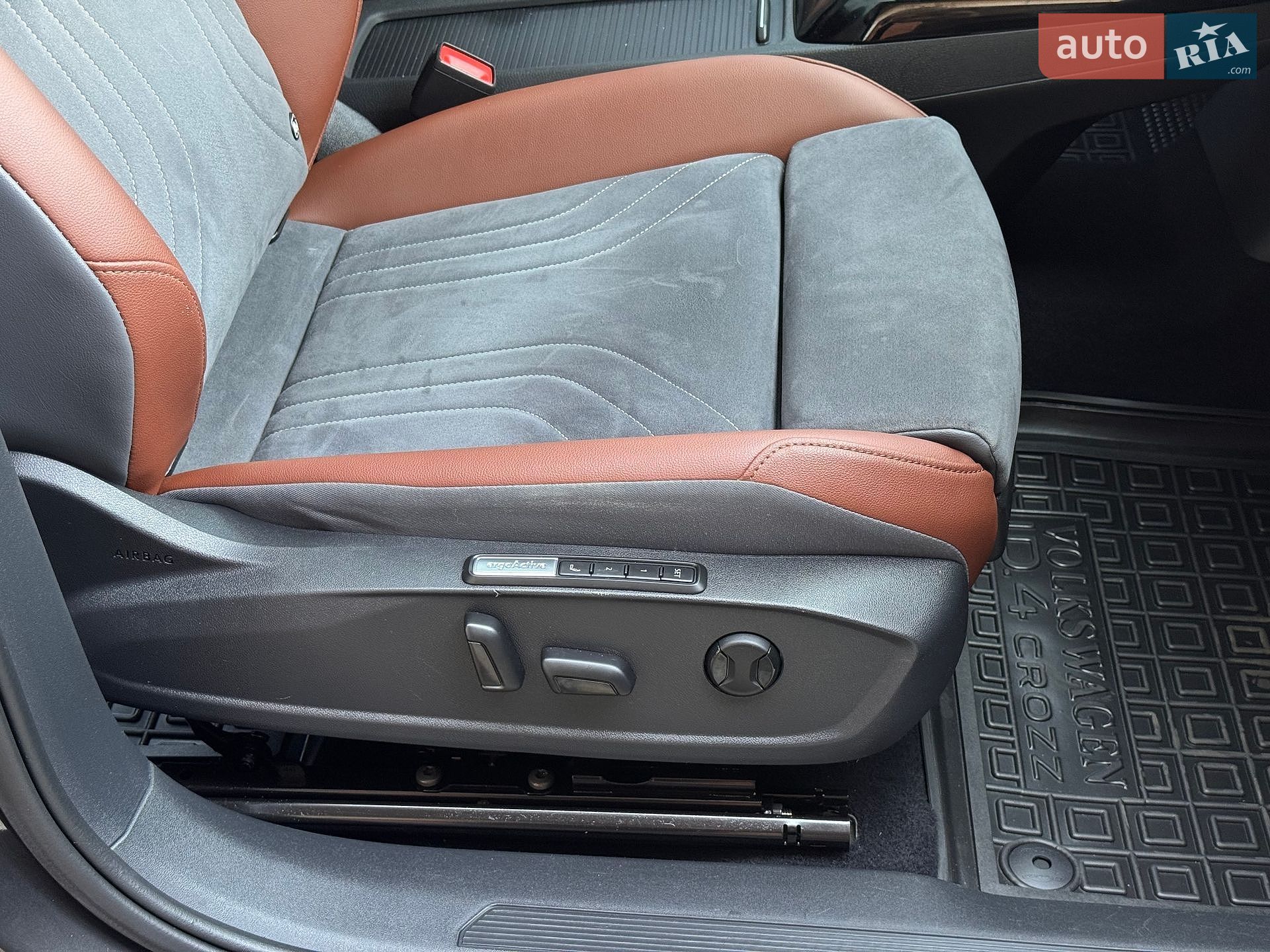 Volkswagen ID.4 2020 VIN WVGZZZE2ZMP003765 фото оголошення 39 з 66