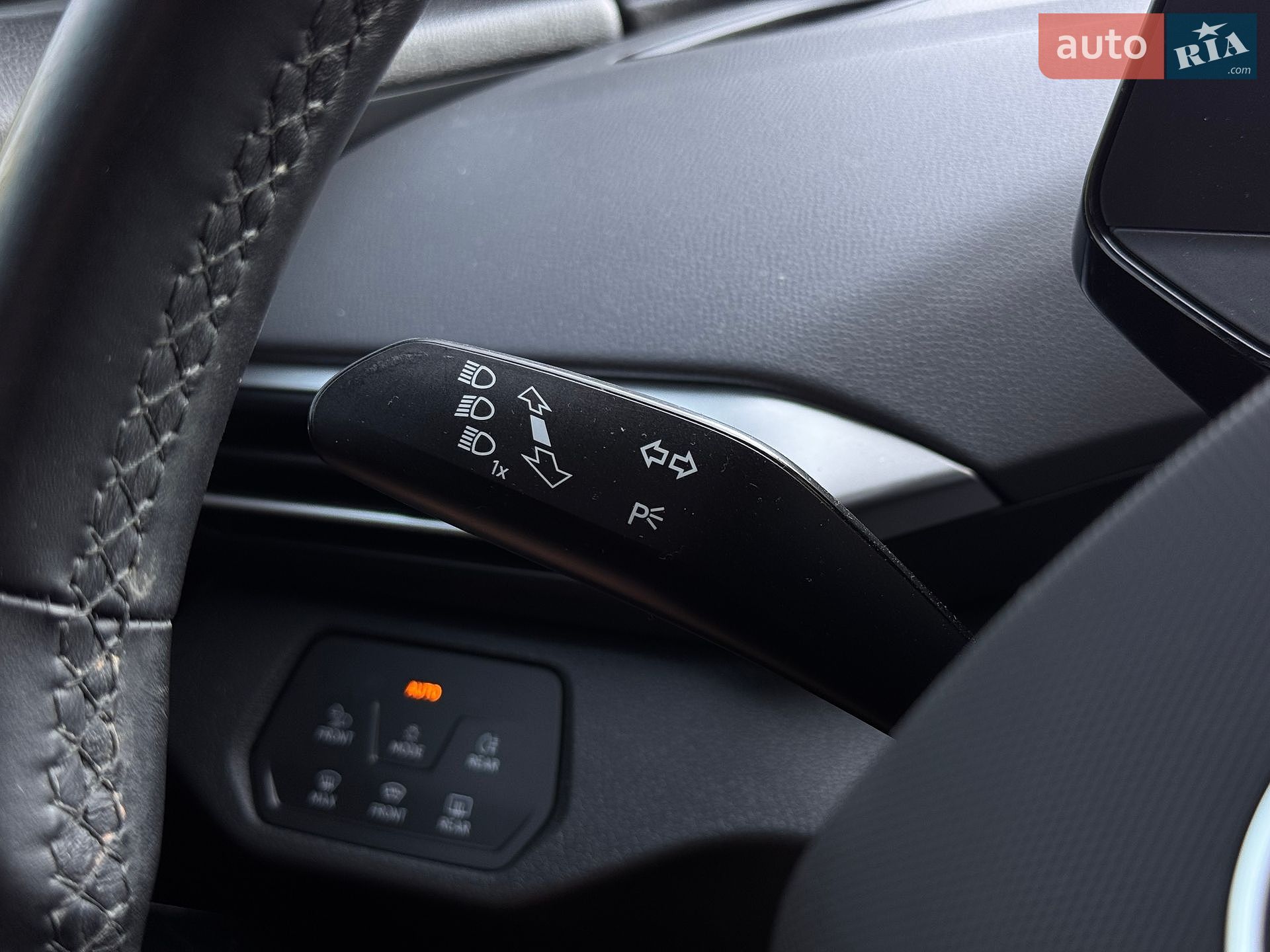 Volkswagen ID.4 2020 VIN WVGZZZE2ZMP003765 фото оголошення 47 з 66