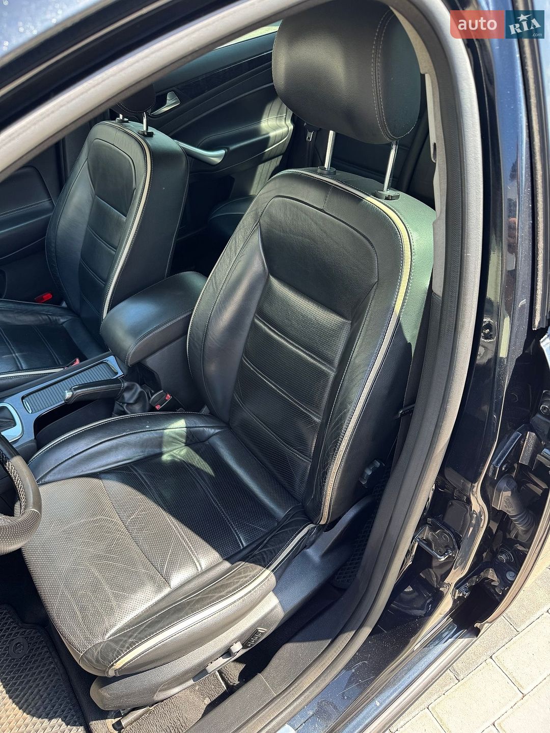 Ford Mondeo 2011 VIN WF0DXXGBBDBL14405 фото оголошення 29 з 47