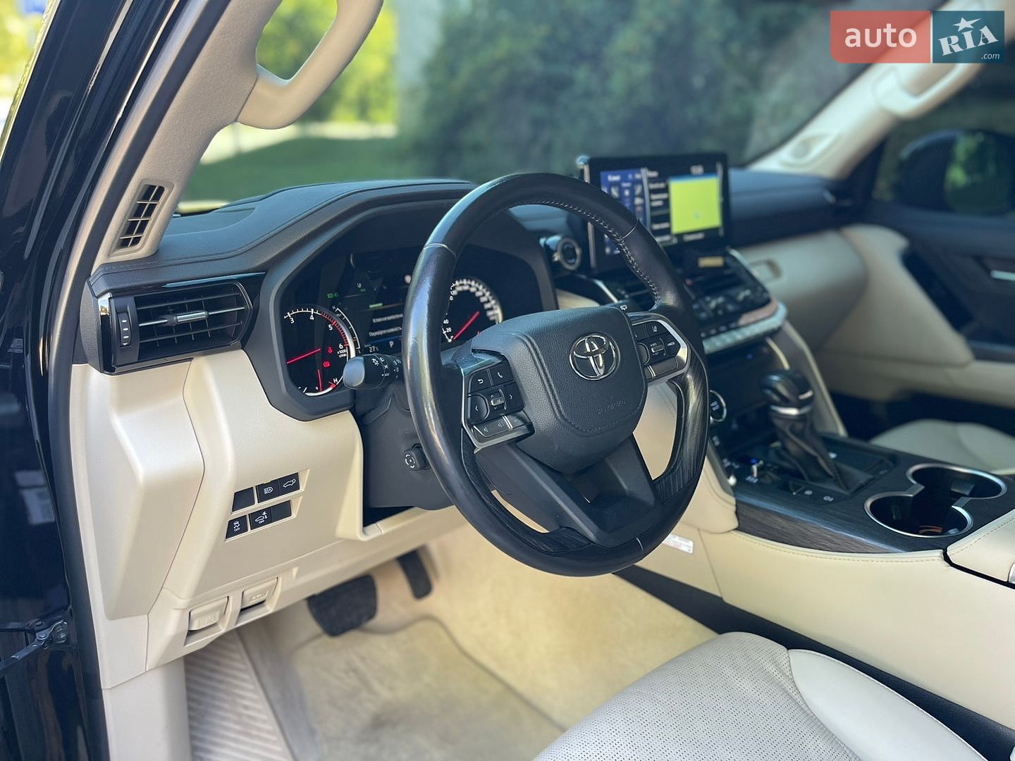 Toyota Land Cruiser 2023 VIN JTMAAABJ204041218 фото оголошення 3 з 6