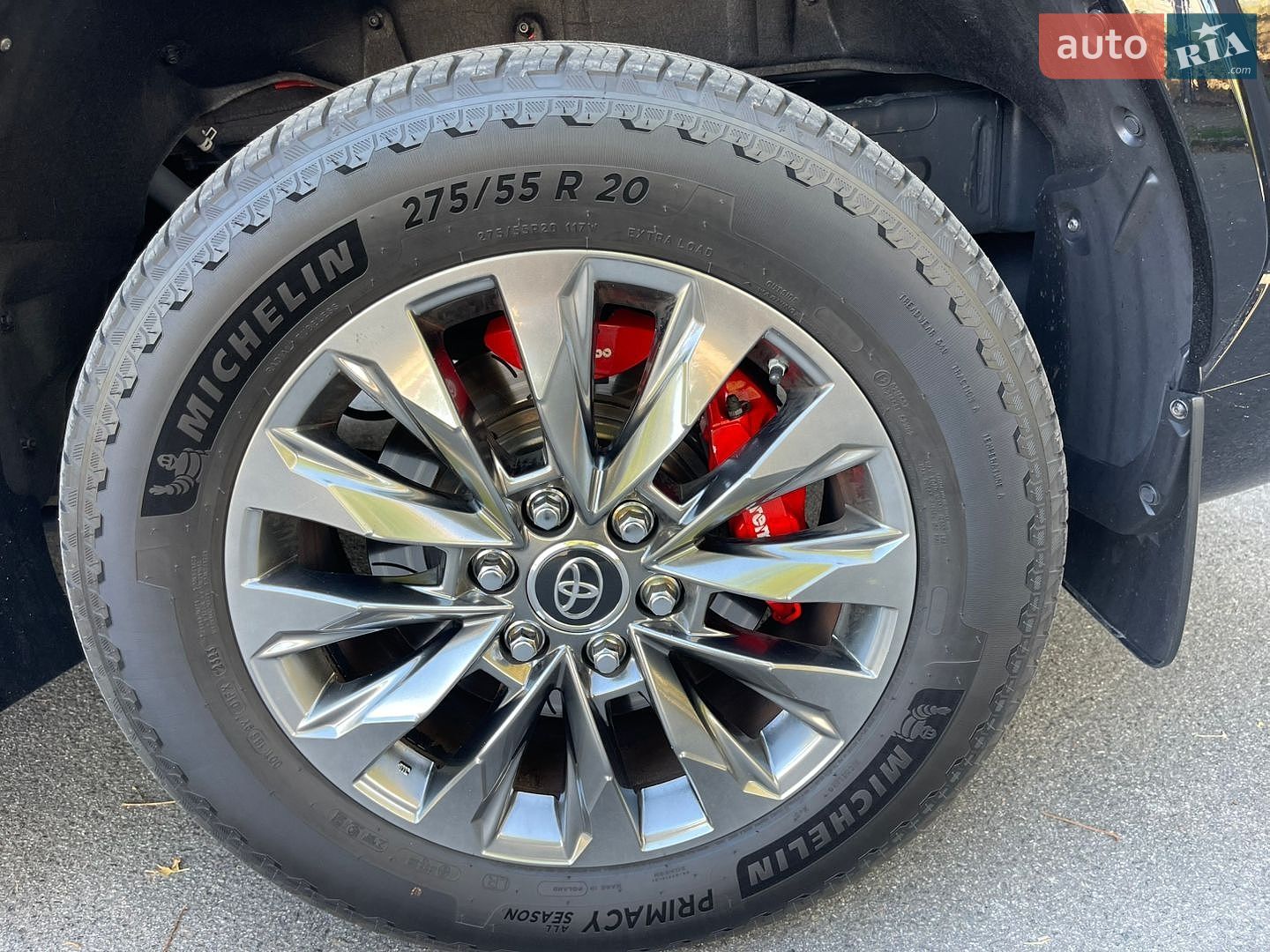 Toyota Land Cruiser 2023 VIN JTMAAABJ204041218 фото оголошення 2 з 6
