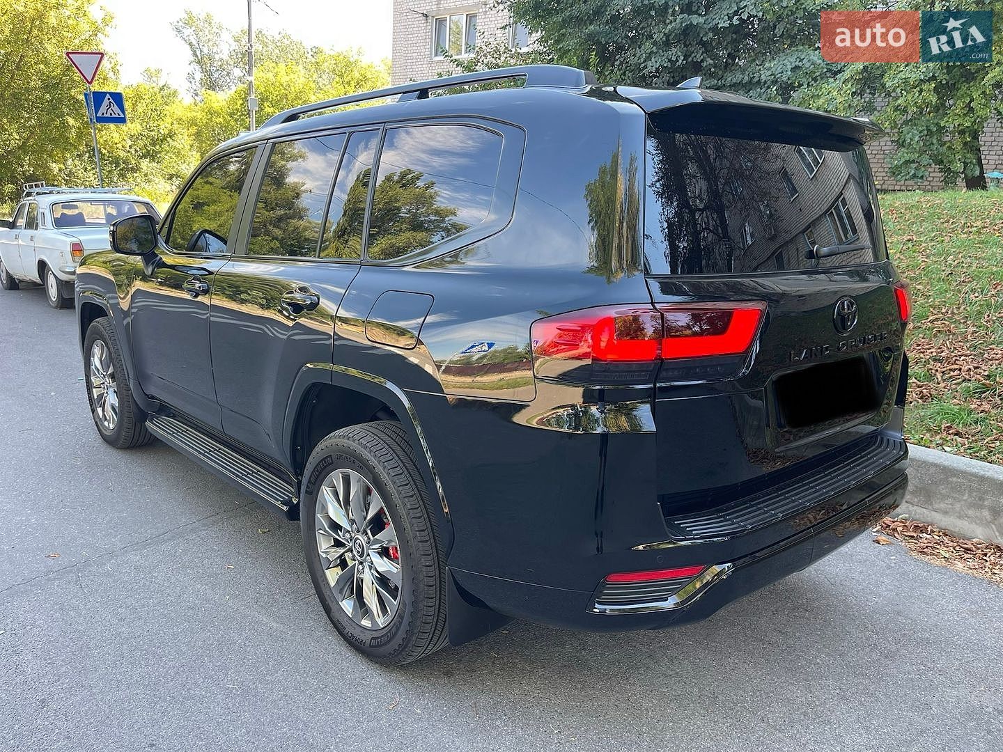 Toyota Land Cruiser 2023 VIN JTMAAABJ204041218 фото оголошення 6 з 6