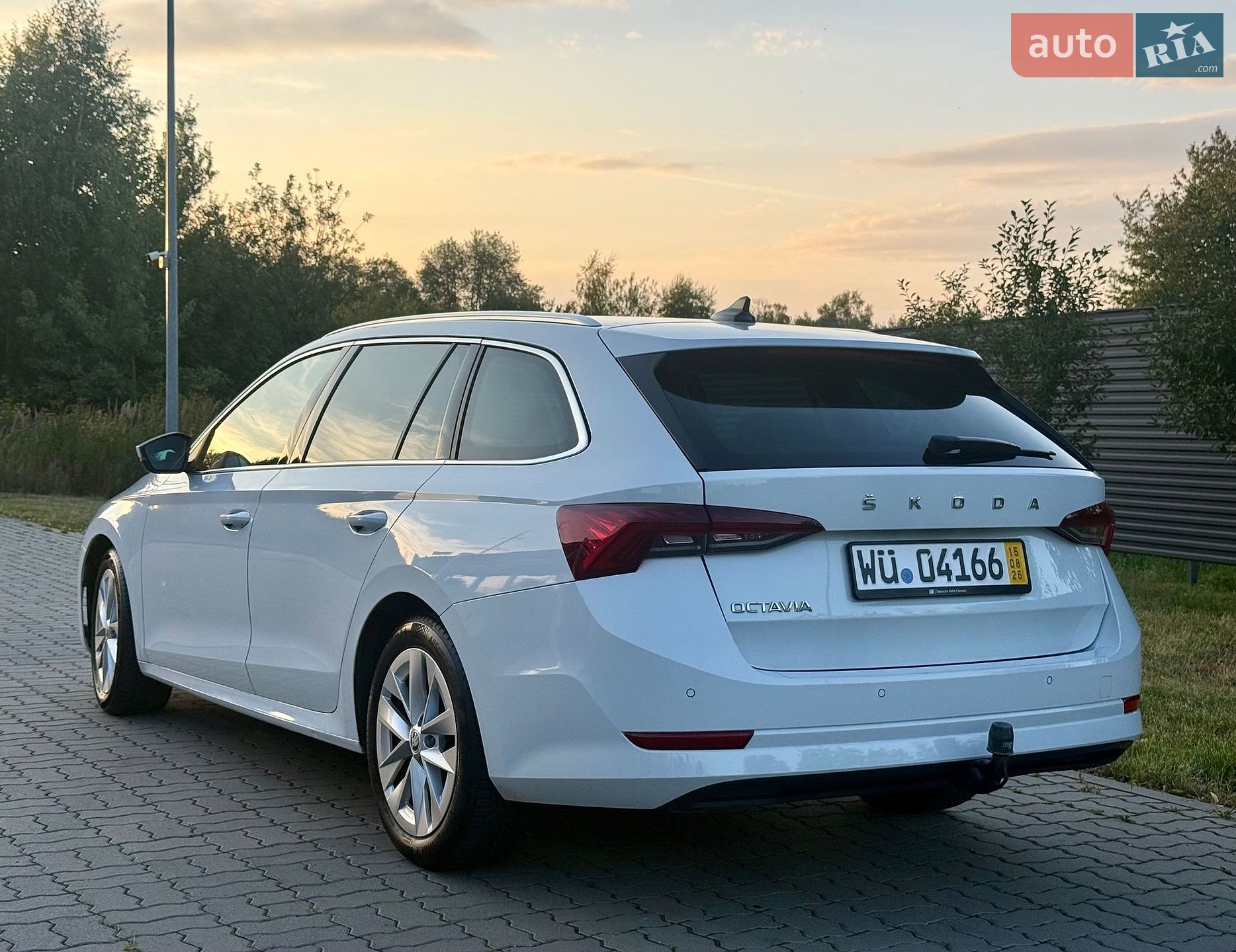 Skoda Octavia 2021 VIN TMBJJ7NX4MY075680 фото оголошення 3 з 36