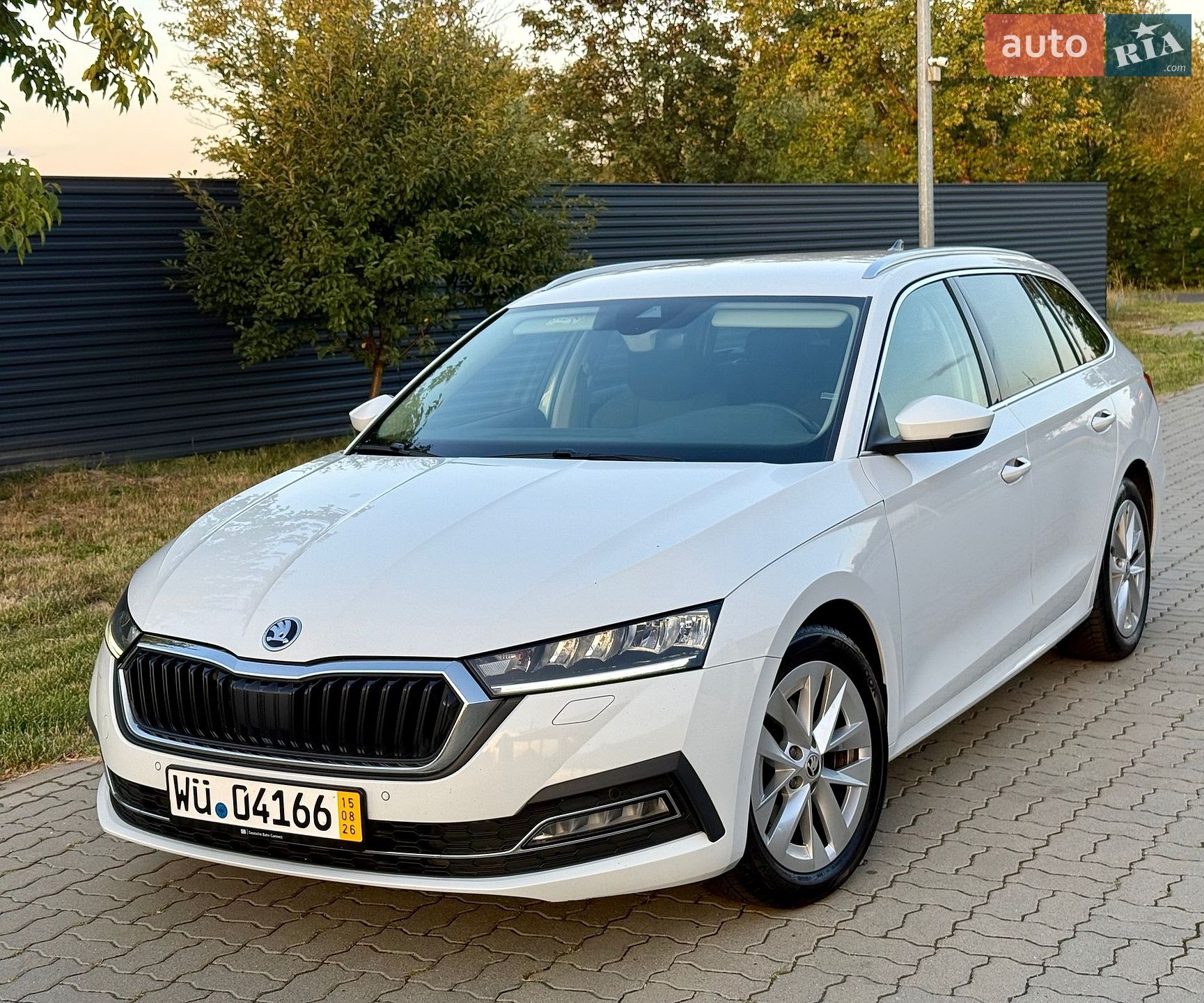 Skoda Octavia 2021 VIN TMBJJ7NX4MY075680 фото оголошення 10 з 36