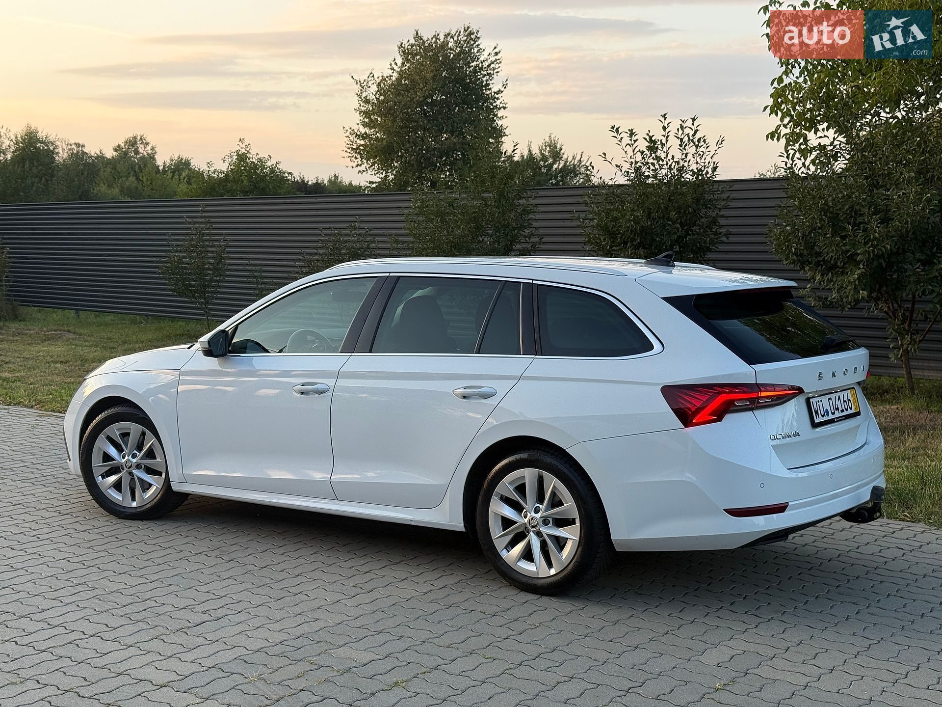 Skoda Octavia 2021 VIN TMBJJ7NX4MY075680 фото оголошення 11 з 36