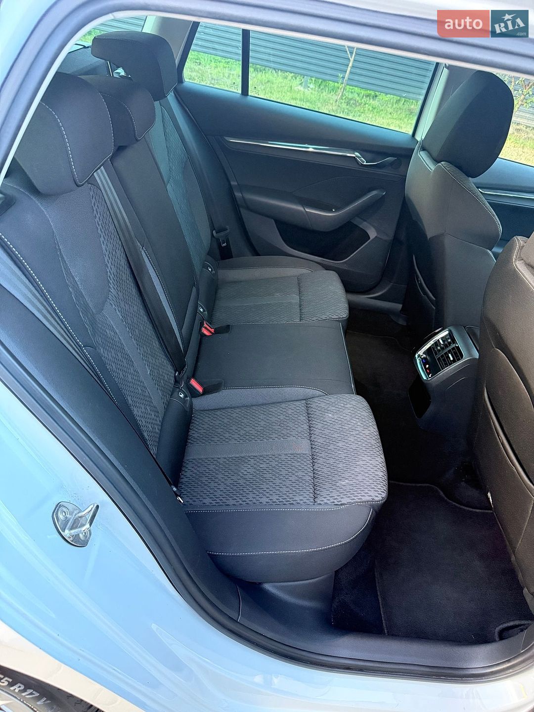 Skoda Octavia 2021 VIN TMBJJ7NX4MY075680 фото оголошення 22 з 36