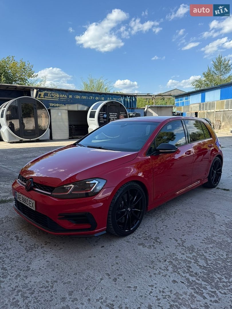 Volkswagen Golf R 2016 VIN WVWVF7AUXHW145909 фото оголошення 3 з 13