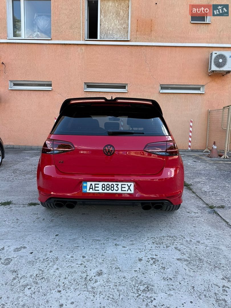 Volkswagen Golf R 2016 VIN WVWVF7AUXHW145909 фото оголошення 5 з 13
