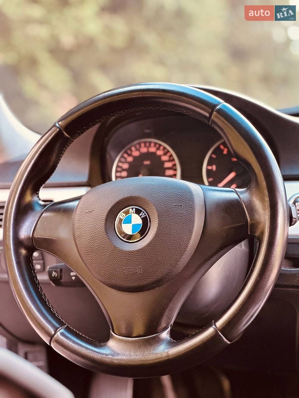BMW 3 Series 2005 VIN WBAVU31090KY07290 фото оголошення 30 з 32
