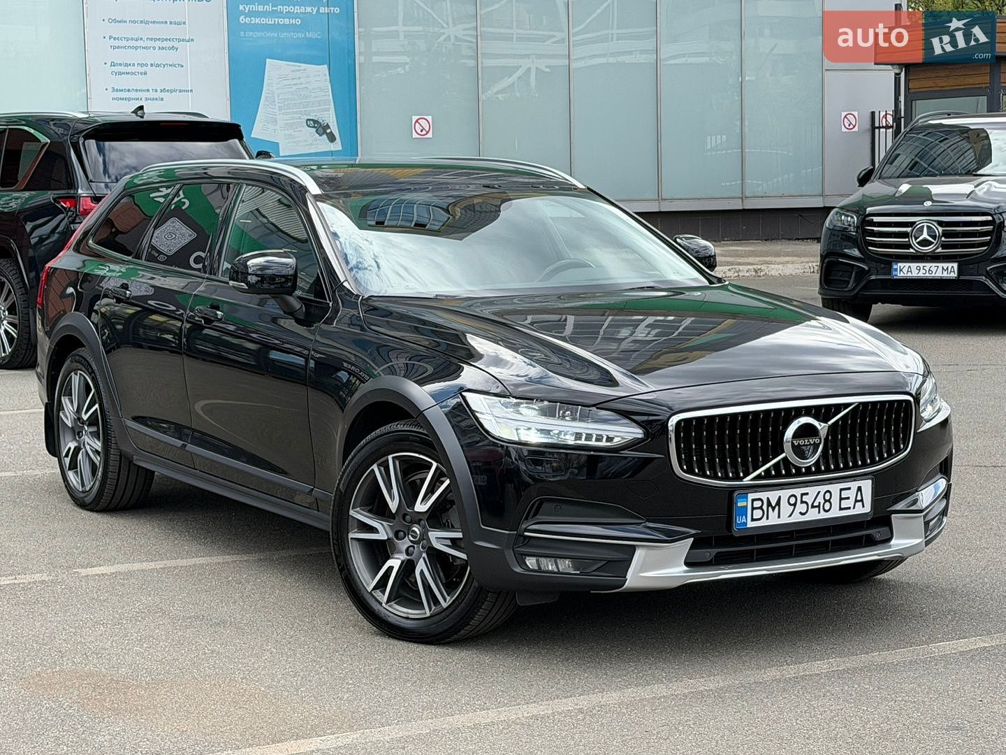 Volvo V90 Cross Country 2019 VIN YV1PZ68TCL1102981 фото оголошення 3 з 48