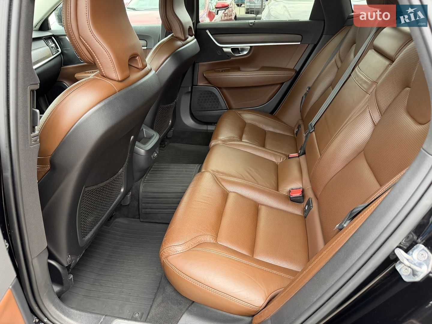 Volvo V90 Cross Country 2019 VIN YV1PZ68TCL1102981 фото оголошення 15 з 48