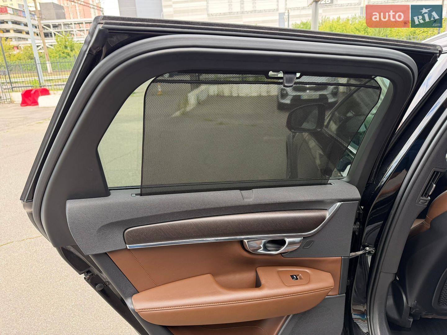Volvo V90 Cross Country 2019 VIN YV1PZ68TCL1102981 фото оголошення 17 з 48