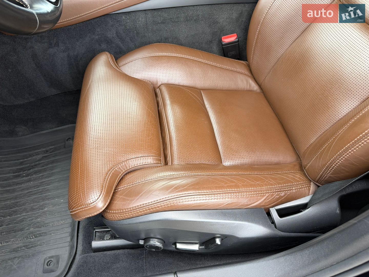 Volvo V90 Cross Country 2019 VIN YV1PZ68TCL1102981 фото оголошення 26 з 48