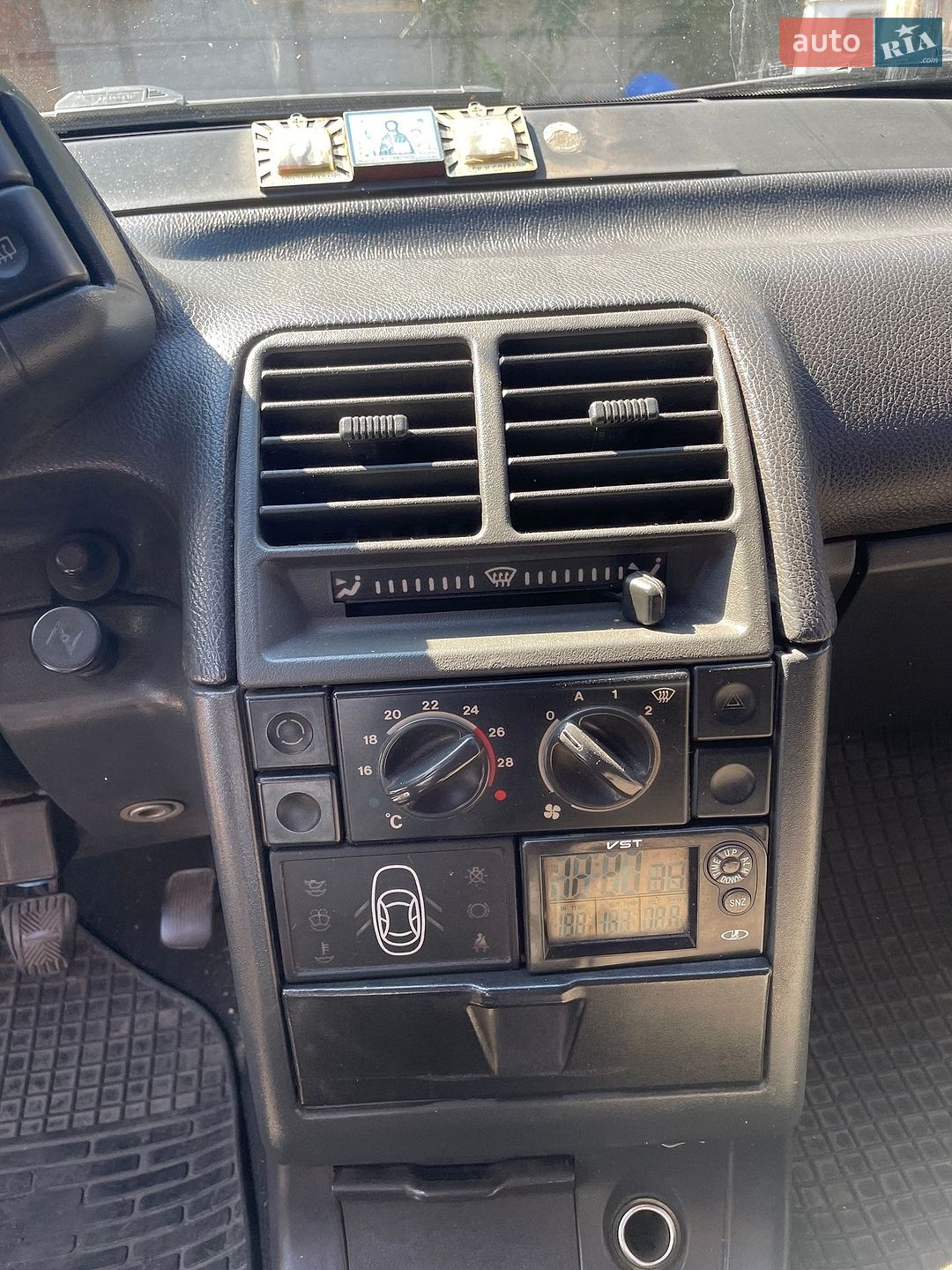ВАЗ / Lada 2110 1999 VIN XTA211000Y0166948 фото оголошення 5 з 10