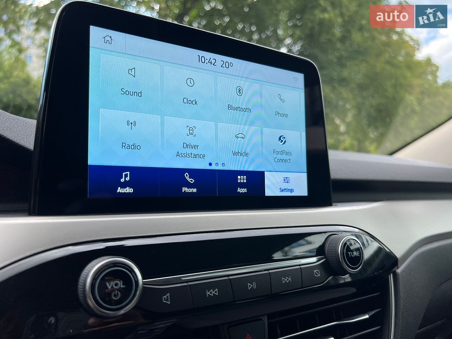 Ford Escape 2020 VIN 1FMCU9G69LUB34806 фото оголошення 15 з 28