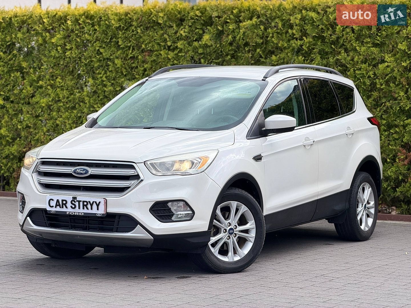 Ford Escape 2019 VIN 1FMCU0HD0KUB94500 фото оголошення 2 з 53