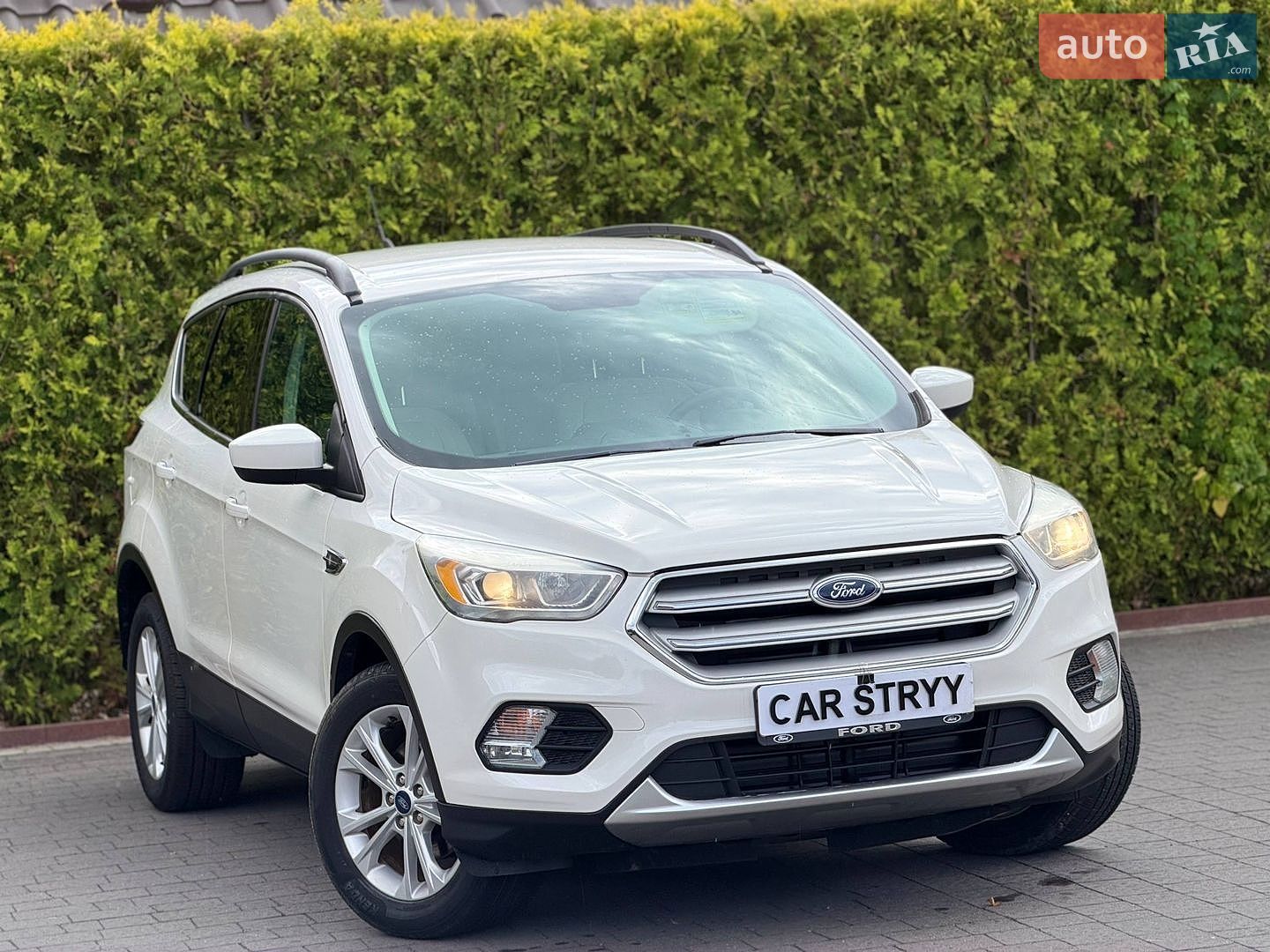 Ford Escape 2019 VIN 1FMCU0HD0KUB94500 фото оголошення 8 з 53