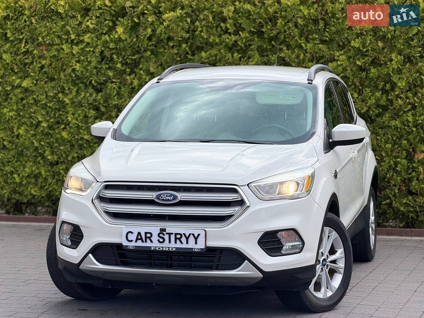 Ford Escape 2019 VIN 1FMCU0HD0KUB94500 фото оголошення 10 з 53