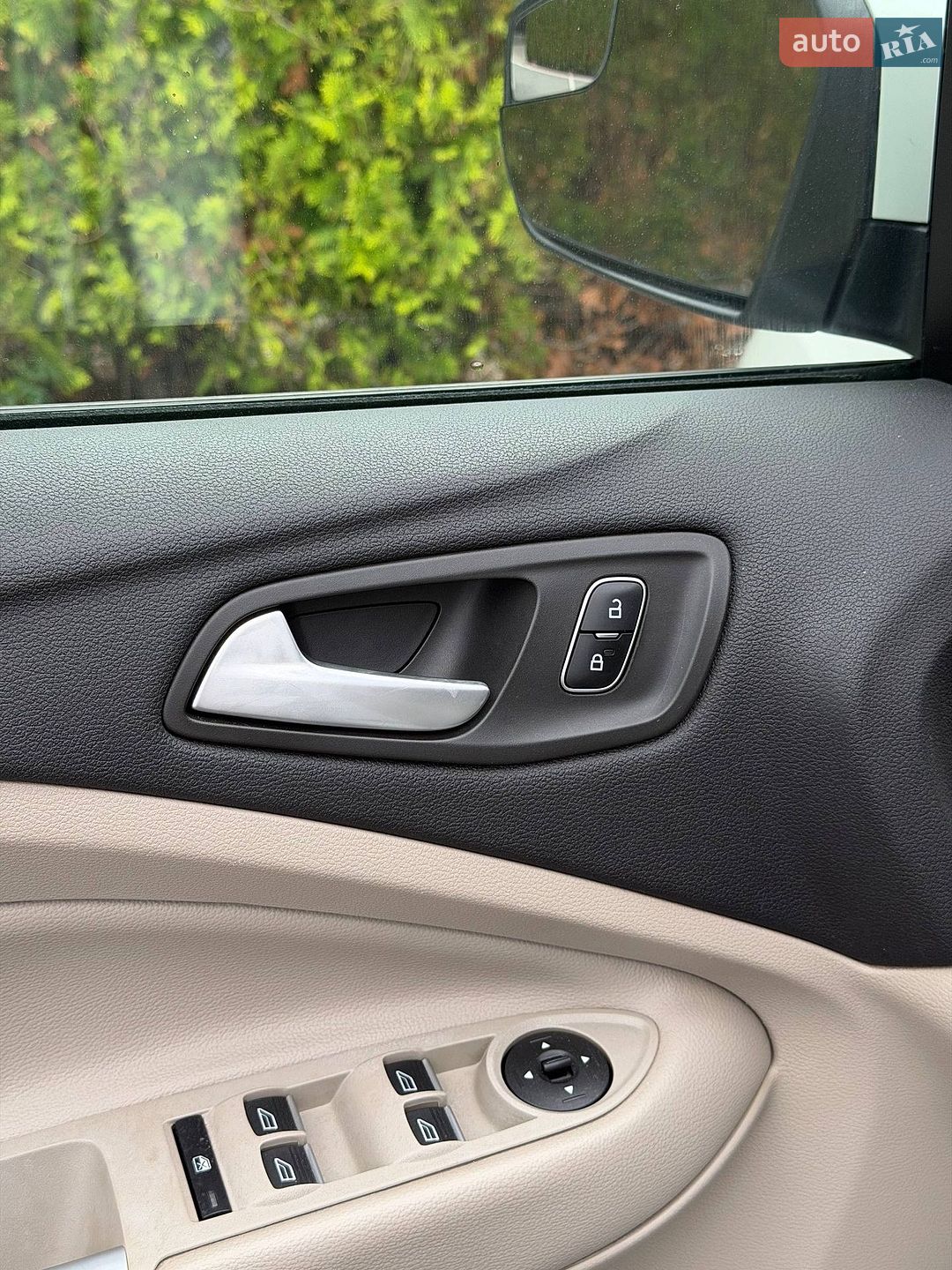 Ford Escape 2019 VIN 1FMCU0HD0KUB94500 фото оголошення 20 з 53