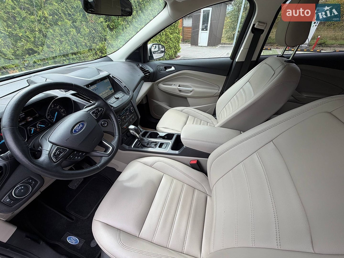 Ford Escape 2019 VIN 1FMCU0HD0KUB94500 фото оголошення 26 з 53