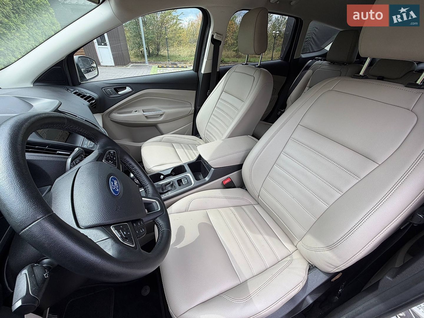 Ford Escape 2019 VIN 1FMCU0HD0KUB94500 фото оголошення 29 з 53