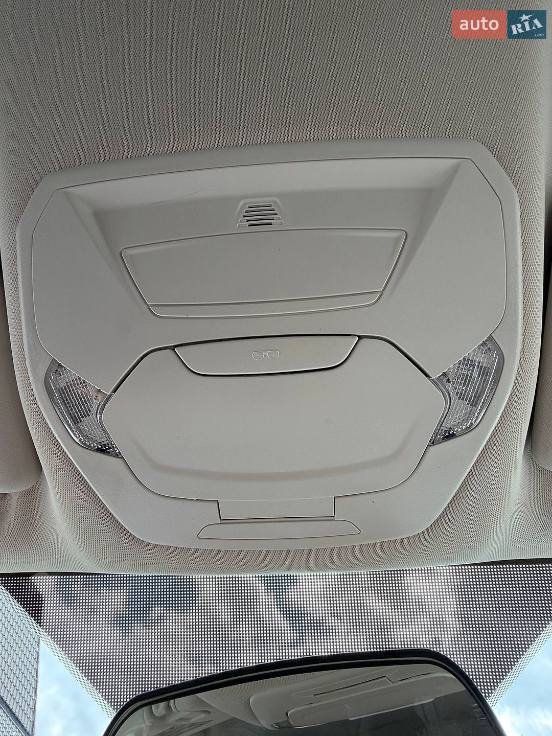 Ford Escape 2019 VIN 1FMCU0HD0KUB94500 фото оголошення 35 з 53