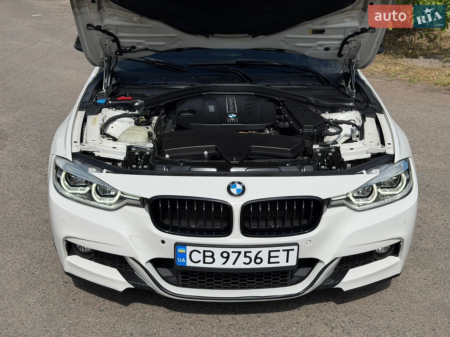 BMW 3 Series 2016 VIN WBA8J1C55HK711252 фото оголошення 30 з 76