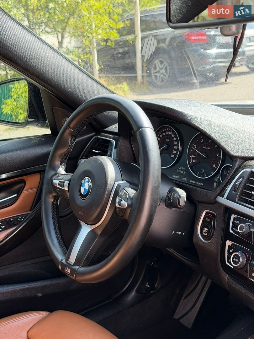 BMW 3 Series 2016 VIN WBA8J1C55HK711252 фото оголошення 48 з 76