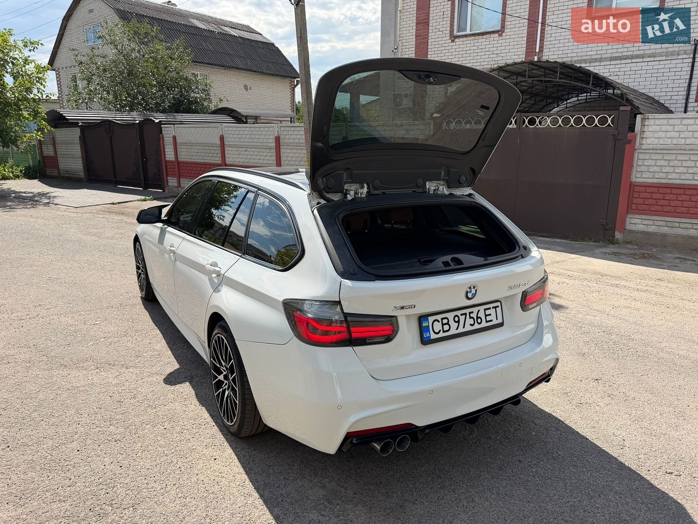 BMW 3 Series 2016 VIN WBA8J1C55HK711252 фото оголошення 53 з 76