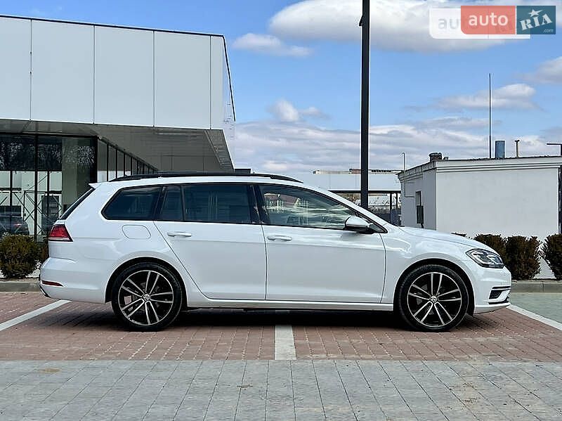 Volkswagen Golf 2017 VIN WVWZZZAUZHP777189 фото оголошення 11 з 44