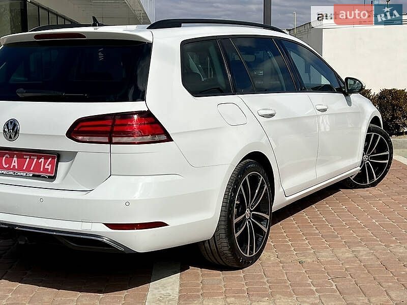 Volkswagen Golf 2017 VIN WVWZZZAUZHP777189 фото оголошення 14 з 44