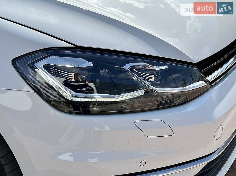 Volkswagen Golf 2017 VIN WVWZZZAUZHP777189 фото оголошення 25 з 44