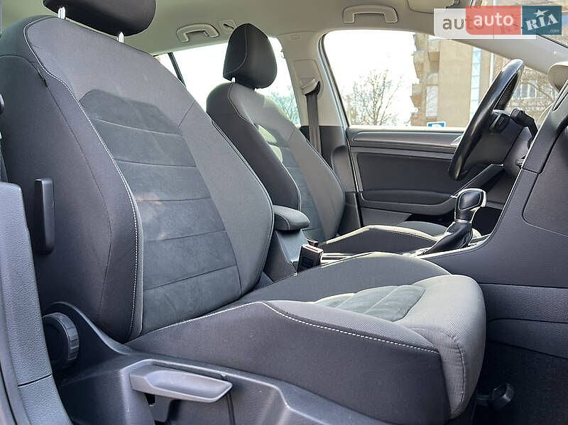 Volkswagen Golf 2017 VIN WVWZZZAUZHP777189 фото оголошення 35 з 44