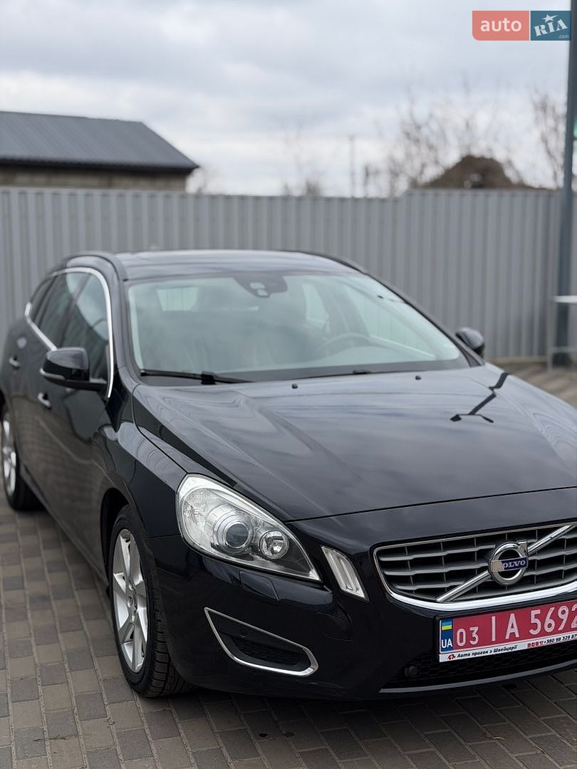 Volvo V60 2012 VIN YV1FW8256C1074245 фото оголошення 2 з 32