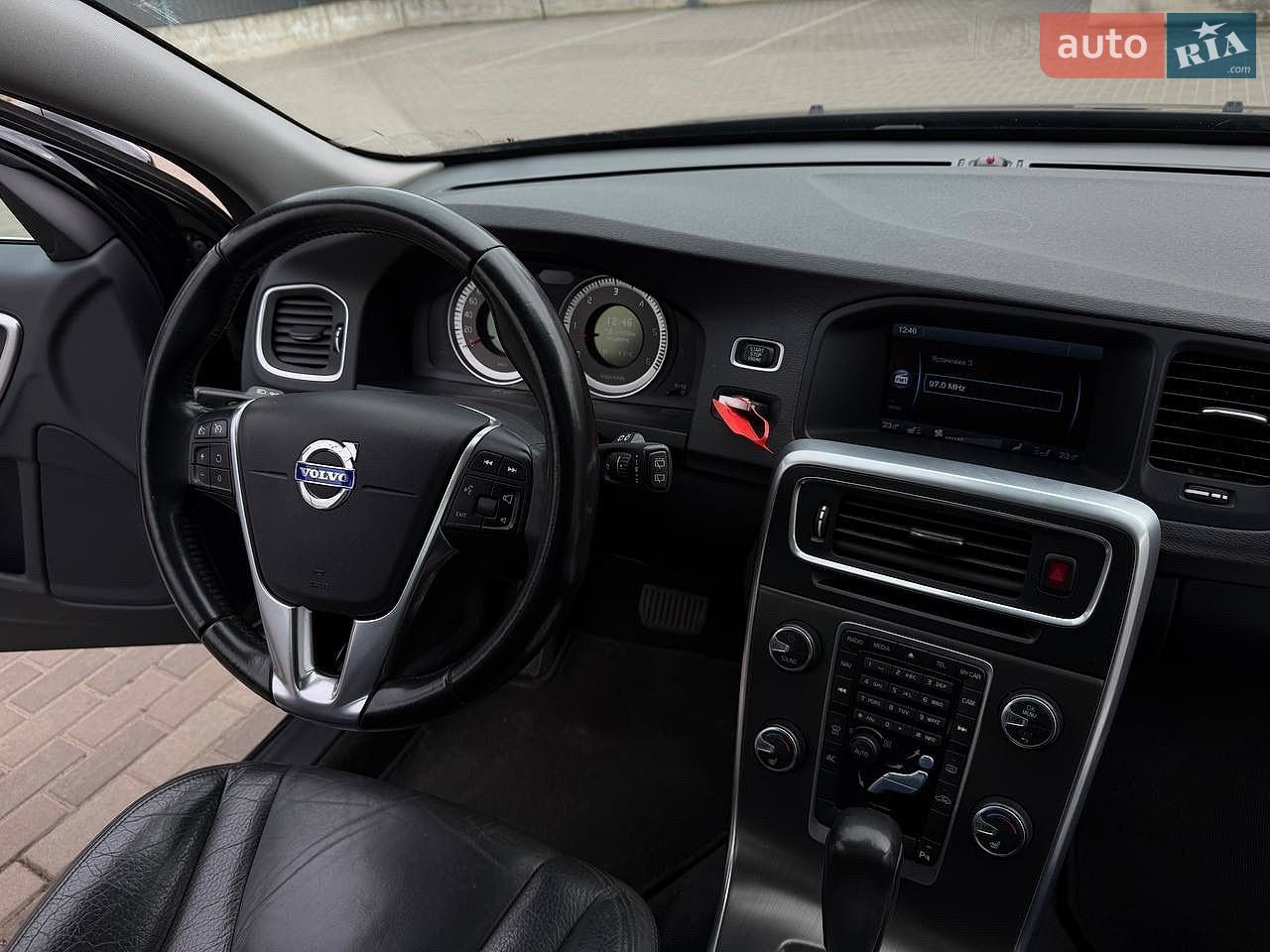 Volvo V60 2012 VIN YV1FW8256C1074245 фото оголошення 25 з 32