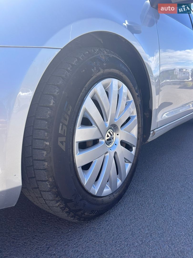Volkswagen Golf 2010 VIN WVWZZZ1KZAM702204 фото оголошення 20 з 32