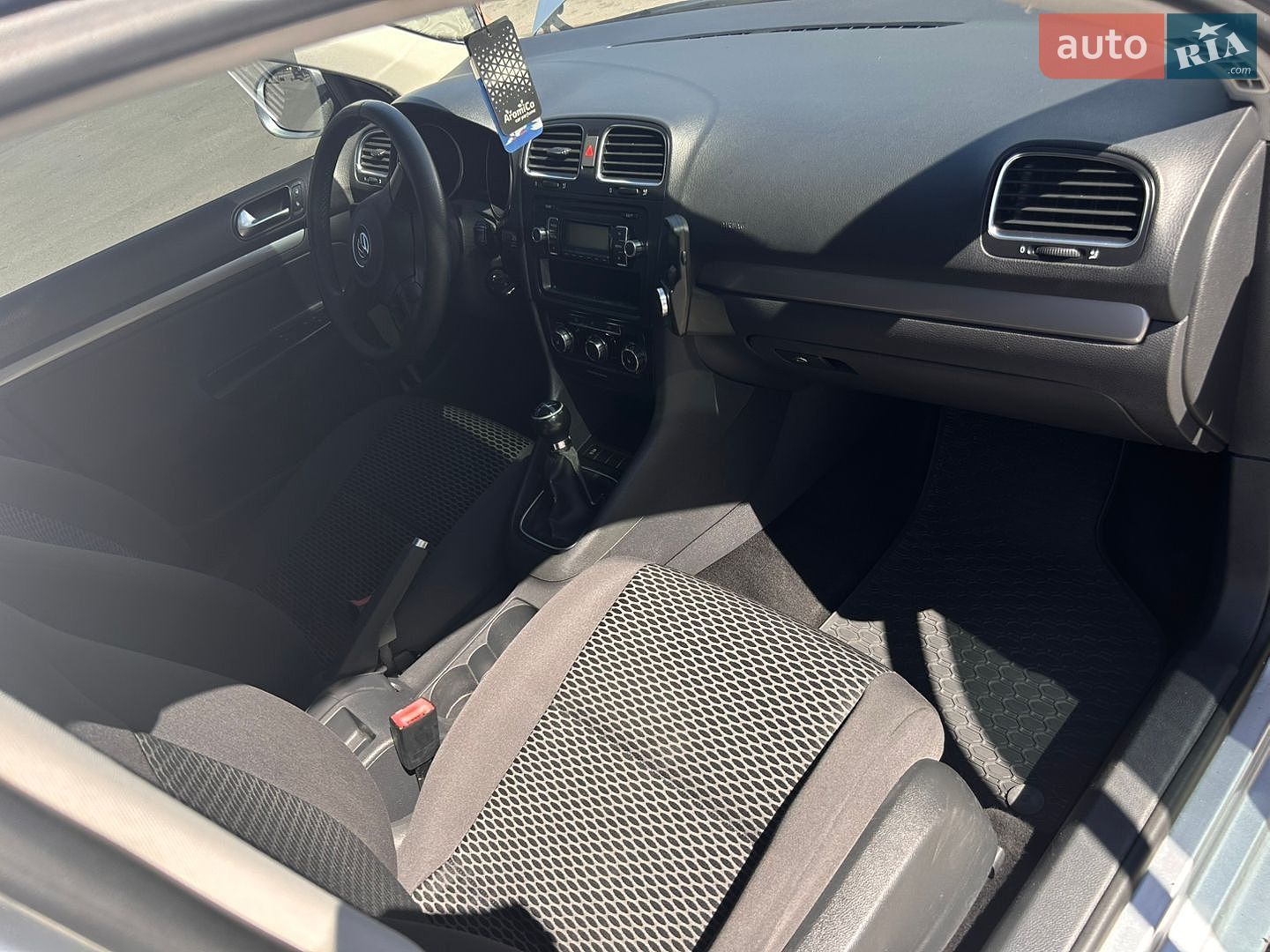 Volkswagen Golf 2010 VIN WVWZZZ1KZAM702204 фото оголошення 27 з 32