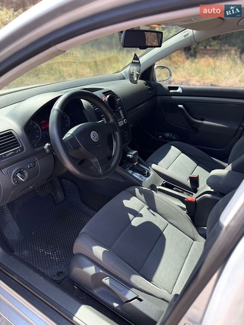 Volkswagen Golf 2005 VIN WVWZZZ1KZ6W072128 фото оголошення 8 з 9