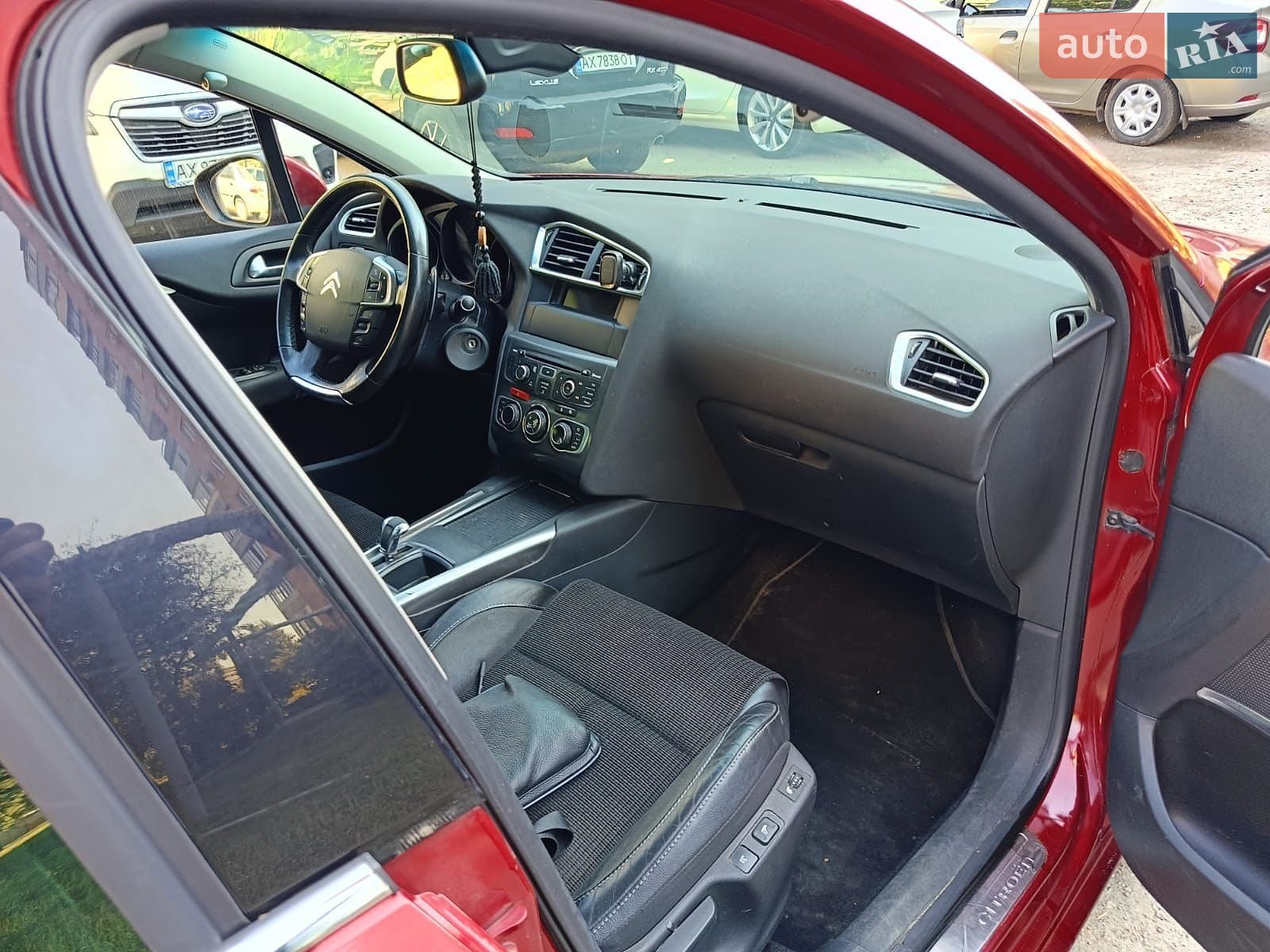 Citroen C4 2012 VIN VF7NC9HR8CY542348 фото оголошення 13 з 21