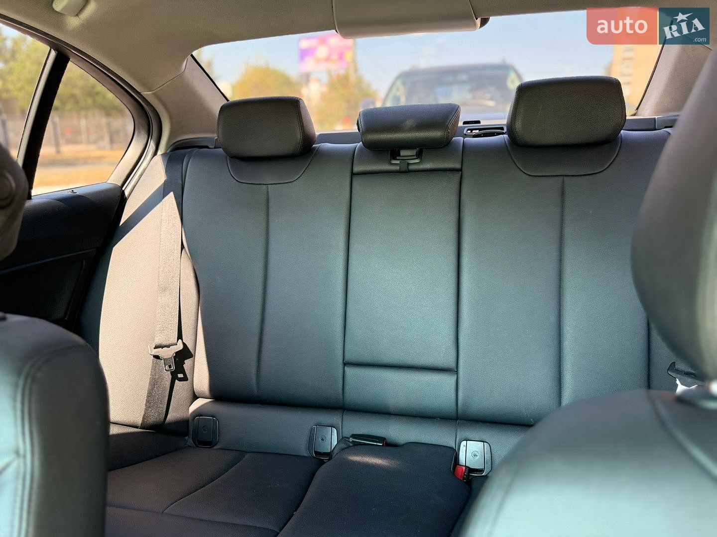BMW 3 Series 2014 VIN WBA3C1C56FK119876 фото оголошення 8 з 13