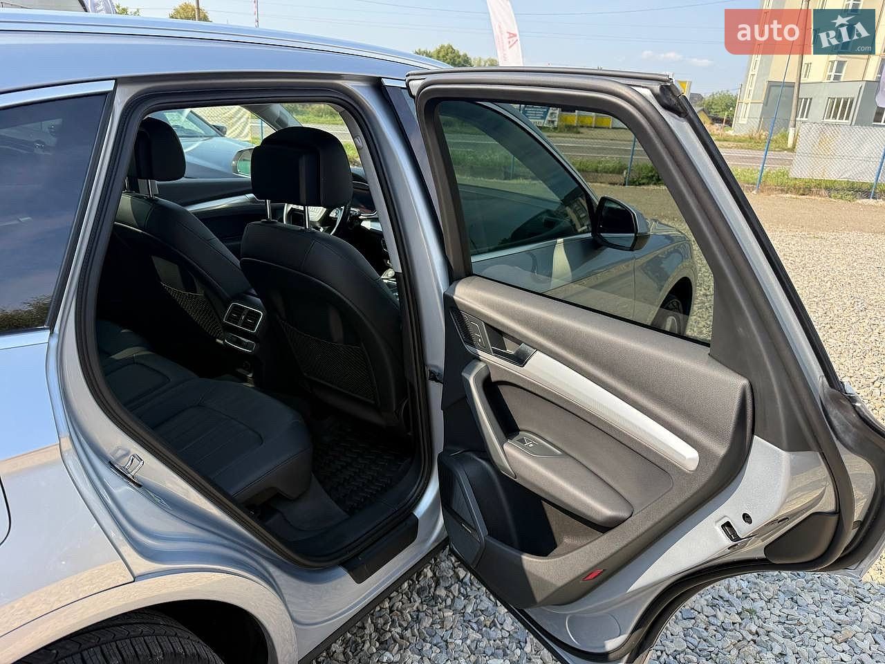 Audi Q5 2017 VIN WA1BNAFY5J2057565 фото оголошення 28 з 53