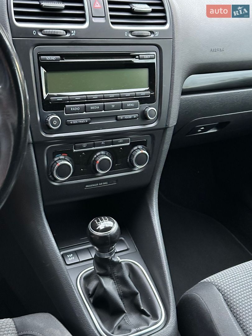 Volkswagen Golf 2010 VIN WVWZZZ1KZAW197180 фото оголошення 28 з 31