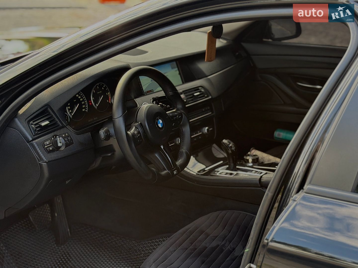 BMW 5 Series 2011 VIN WBAXA11010DW93716 фото оголошення 7 з 24