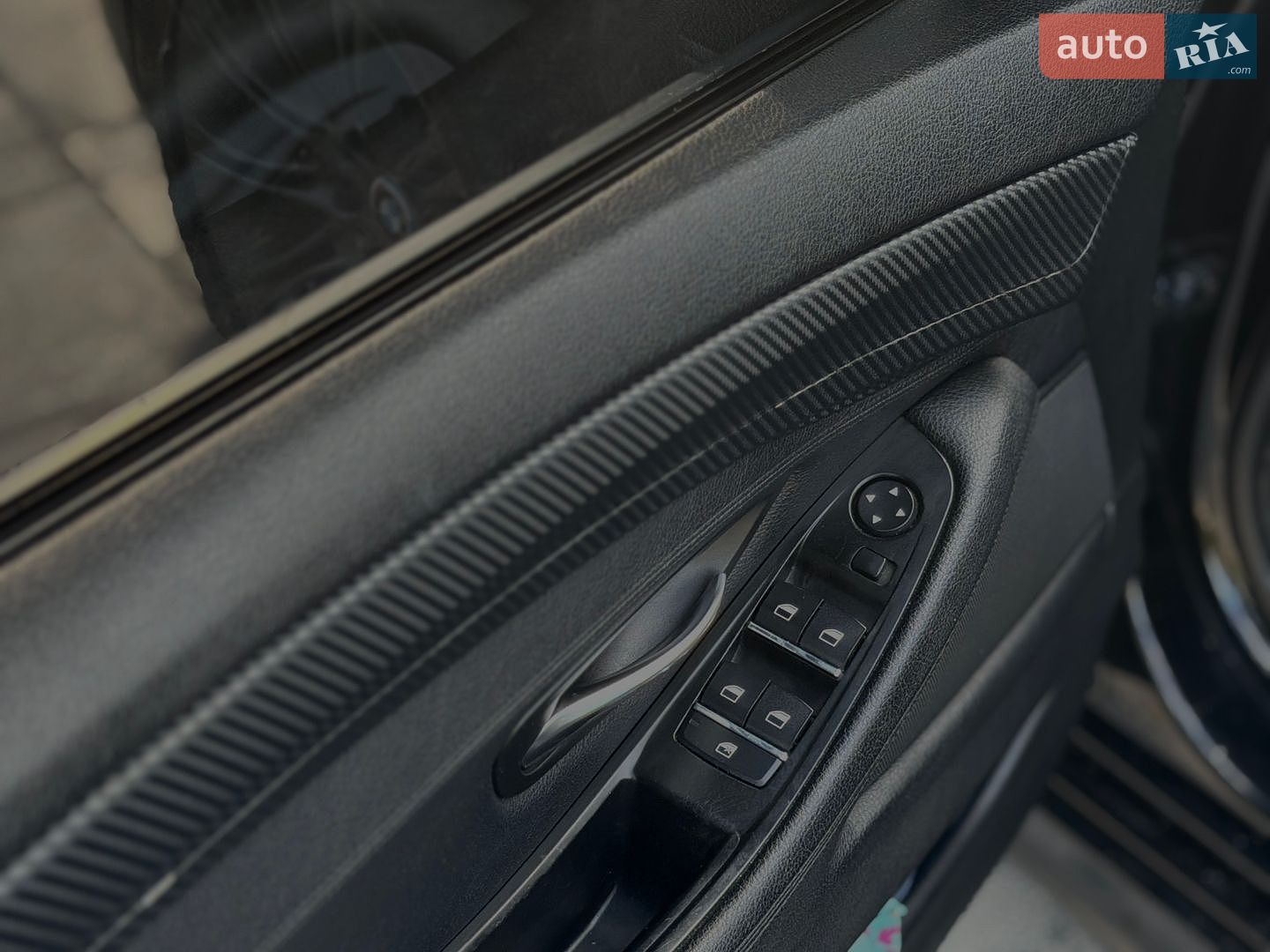 BMW 5 Series 2011 VIN WBAXA11010DW93716 фото оголошення 8 з 24