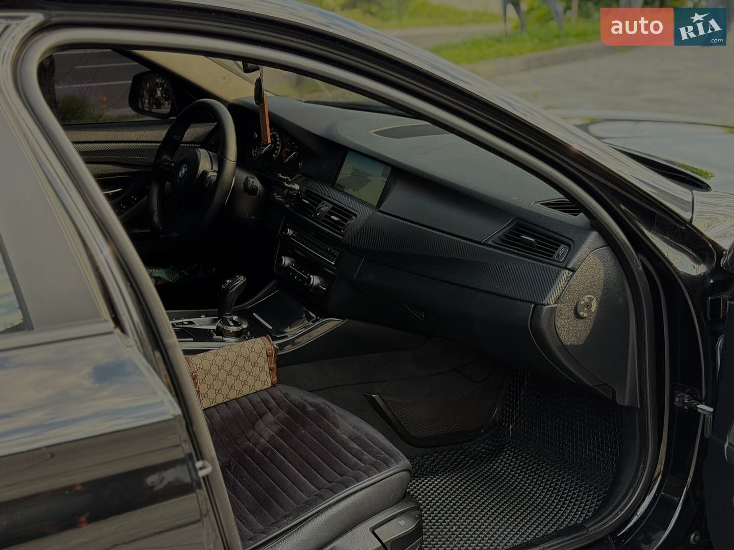 BMW 5 Series 2011 VIN WBAXA11010DW93716 фото оголошення 17 з 24