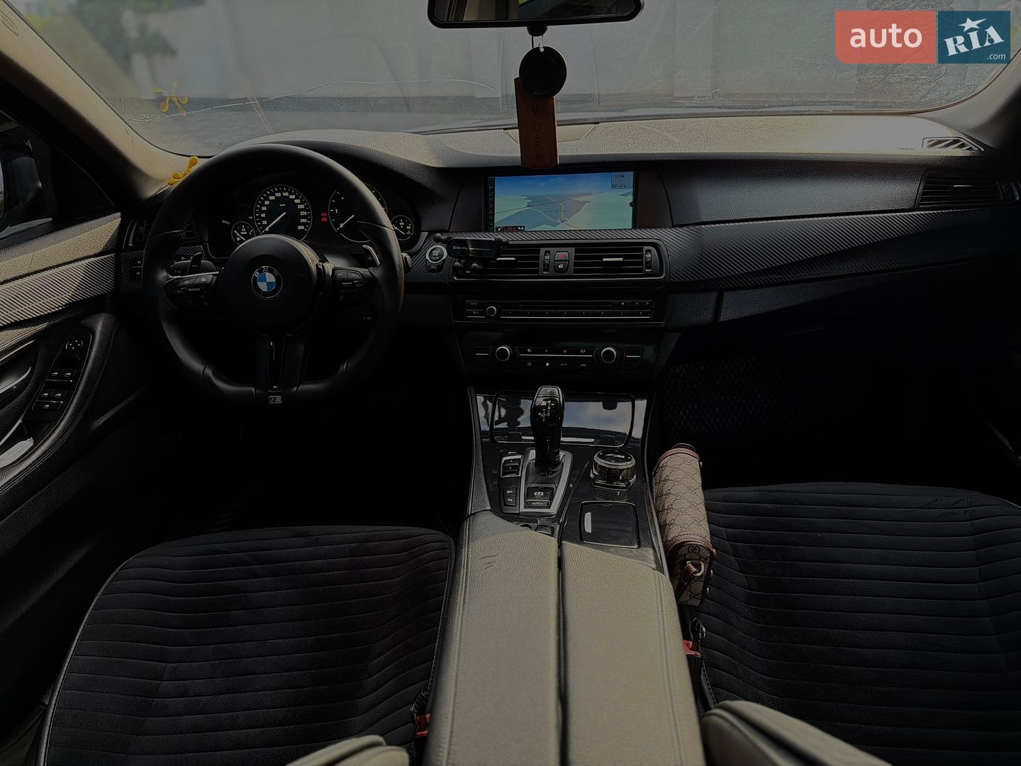 BMW 5 Series 2011 VIN WBAXA11010DW93716 фото оголошення 19 з 24