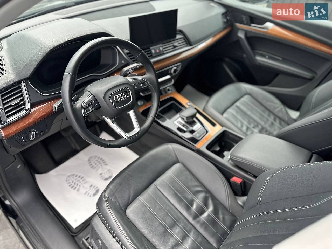 Audi Q5 2021 VIN WA1BAAFY2M2020926 фото оголошення 19 з 25