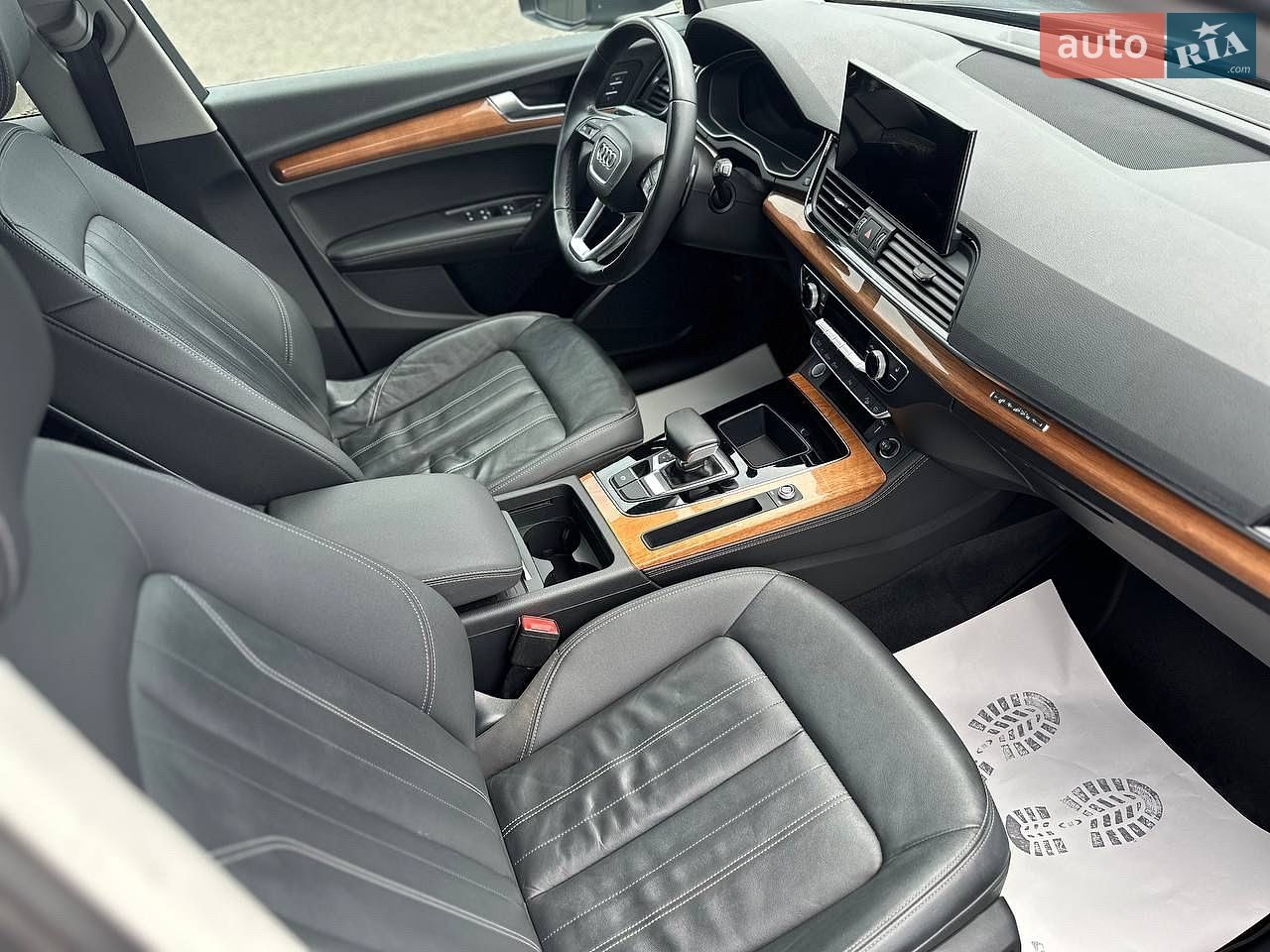 Audi Q5 2021 VIN WA1BAAFY2M2020926 фото оголошення 20 з 25