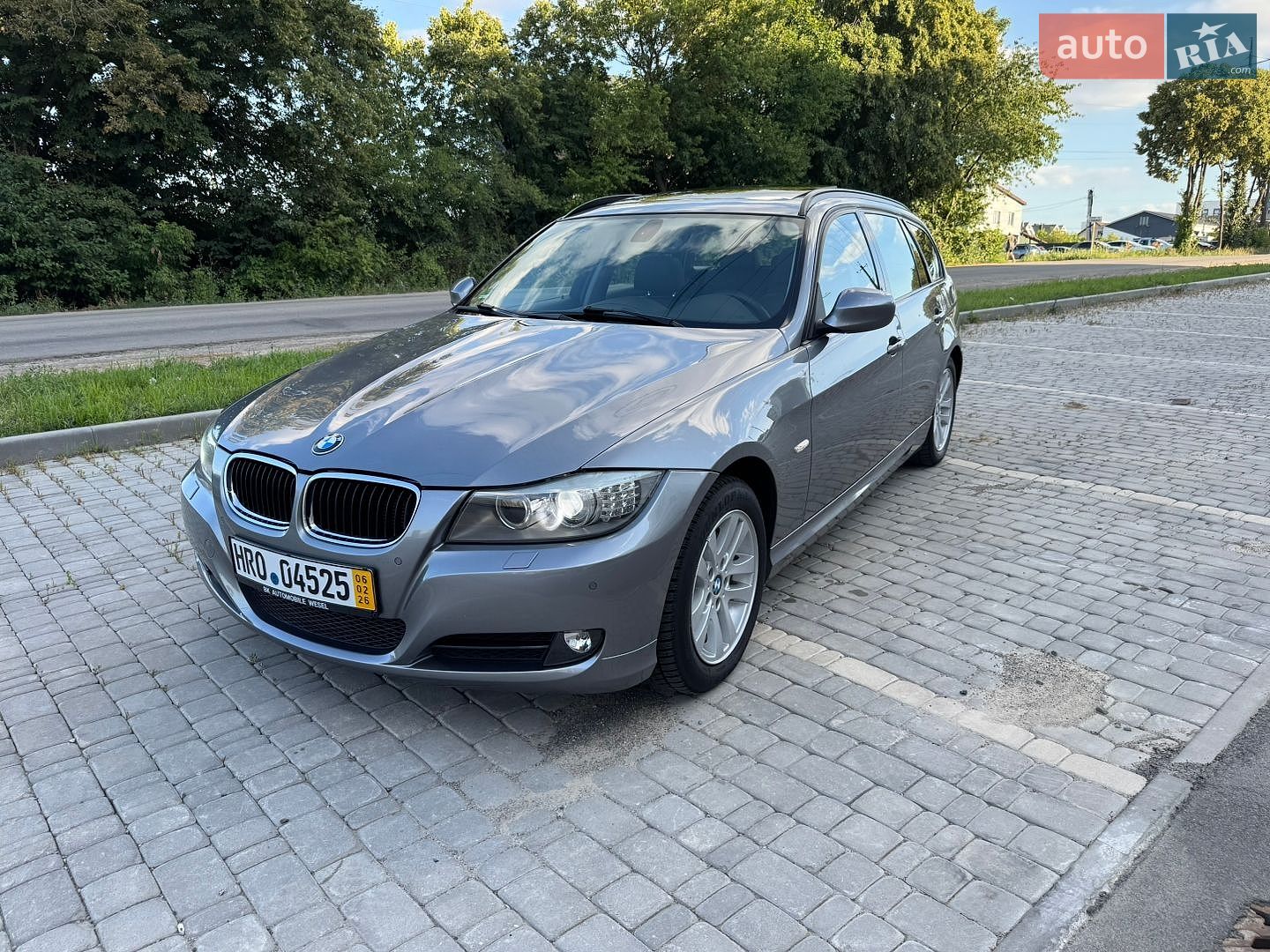 BMW 3 Series 2010 VIN WBAUS91020A189613 фото оголошення 2 з 41
